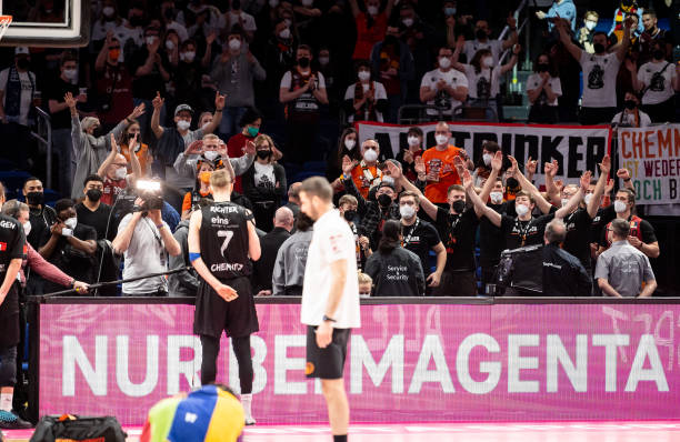 十二冠加冕 十二冠加冕