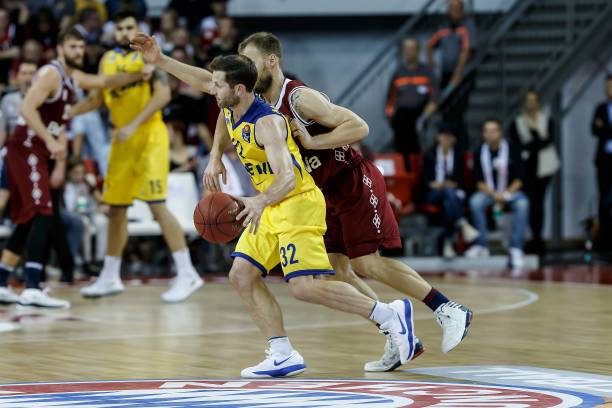 因此更倾向 因此更倾向