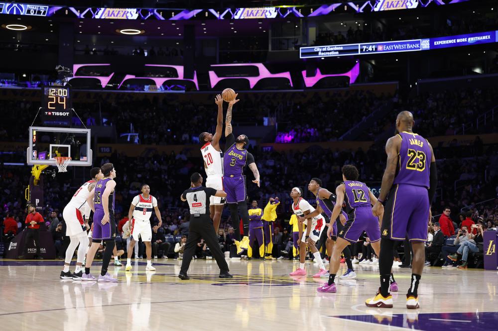 她的表现不 她的表现不