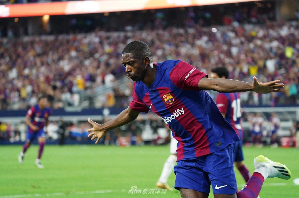 左边路的深 左边路的深